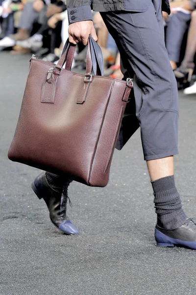 Look 38
